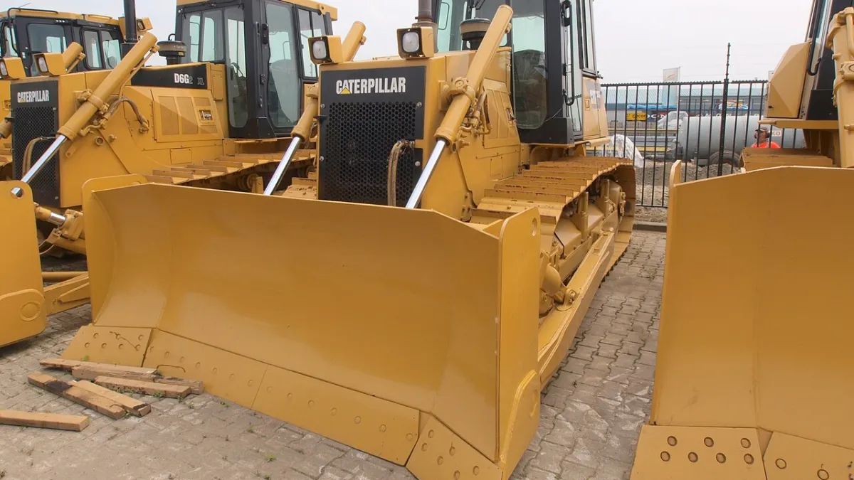 Trator de esteira Caterpillar D6G2xl, imagem ilustrativa do conjunto de material rodante